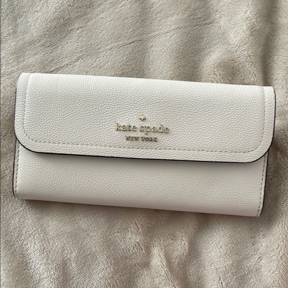 Kate Spade Off White Leather Wallet with Gold Branding